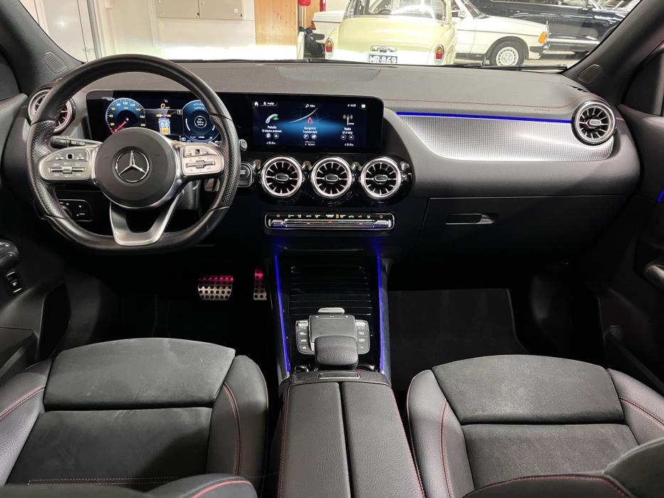 MERCEDES-BENZ EQA 2021