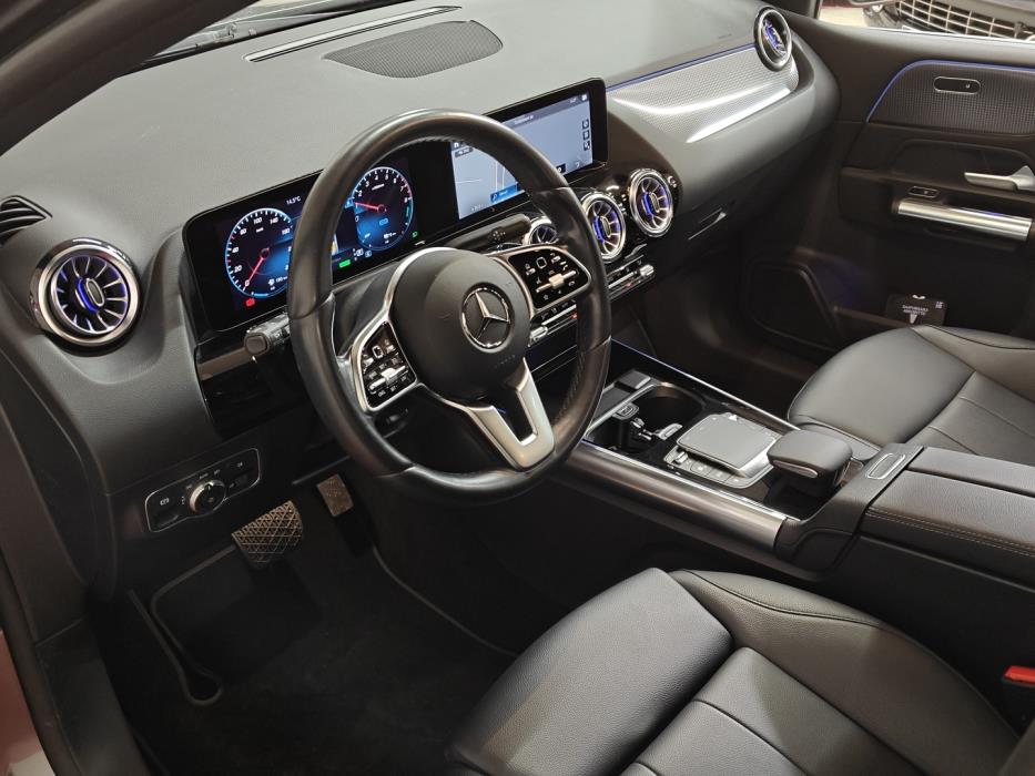 MERCEDES-BENZ B 2023