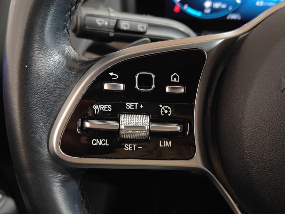 MERCEDES-BENZ B 2023