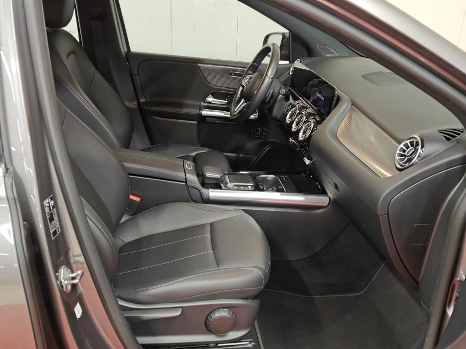 MERCEDES-BENZ B 2023