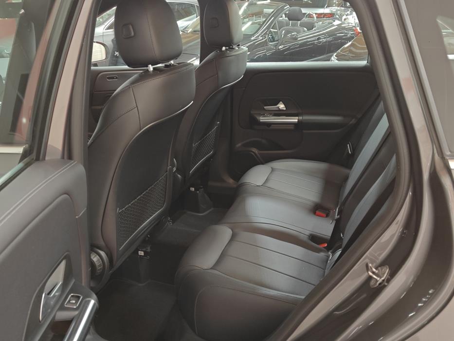 MERCEDES-BENZ B 2023