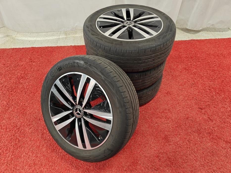 MERCEDES-BENZ B 2023