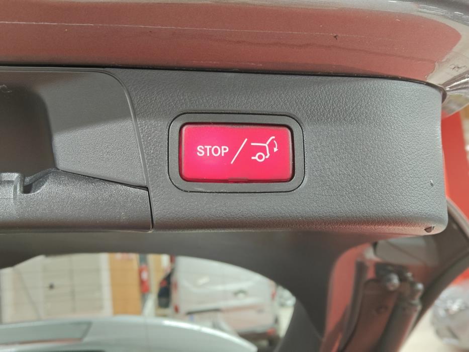 MERCEDES-BENZ B 2023