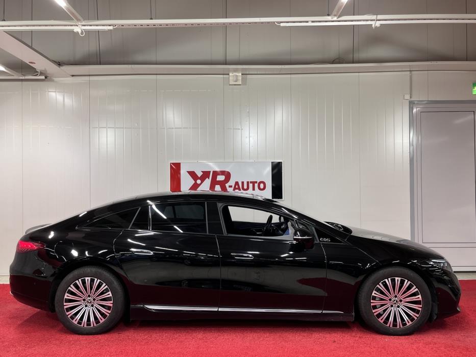 MERCEDES-BENZ EQS 2022