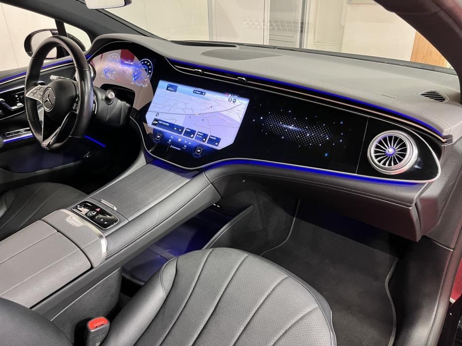 MERCEDES-BENZ EQS 2022