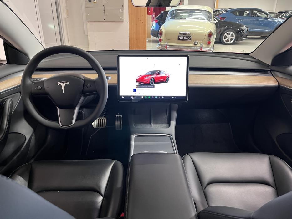 TESLA MODEL 3 2022