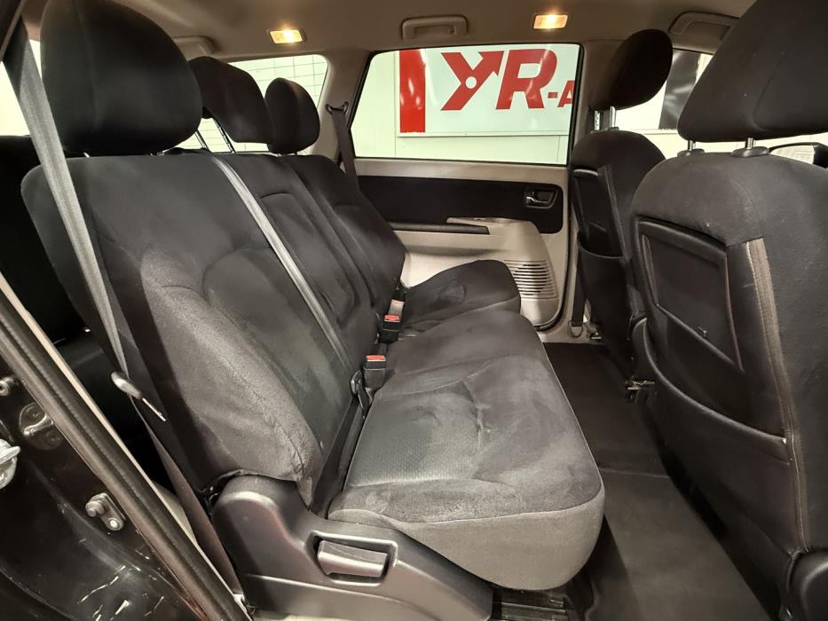 MITSUBISHI Grandis 2009