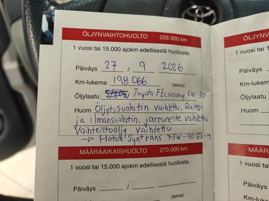 TOYOTA Yaris 2001