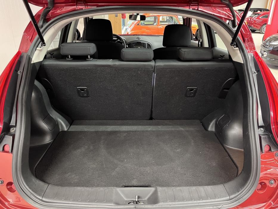 NISSAN Juke 2012
