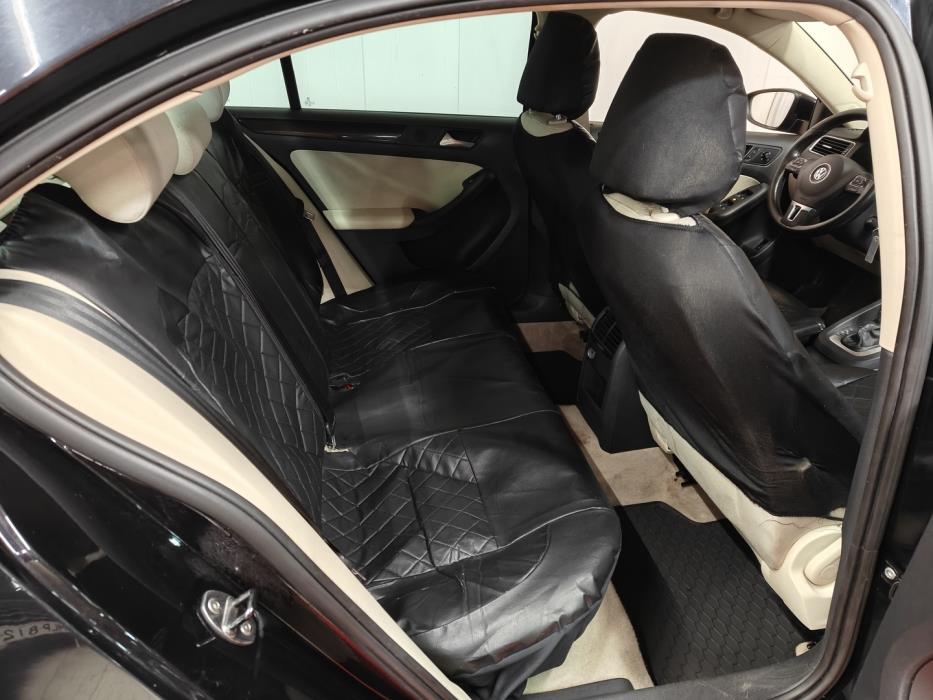 VOLKSWAGEN Jetta 2013