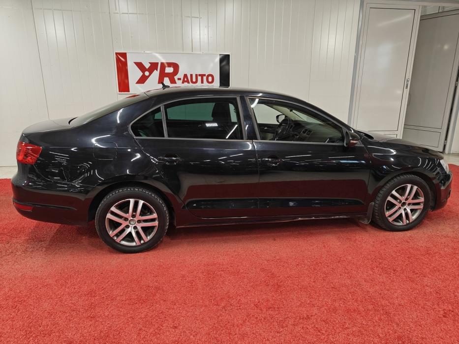 VOLKSWAGEN Jetta 2013