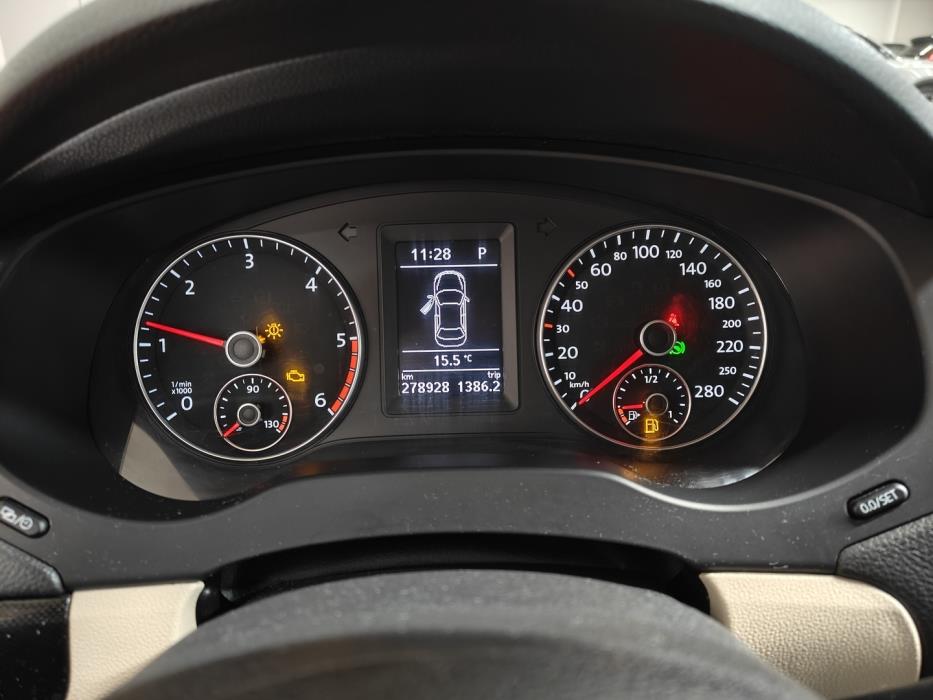 VOLKSWAGEN Jetta 2013