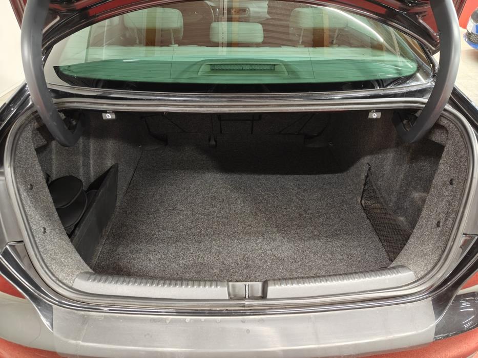 VOLKSWAGEN Jetta 2013