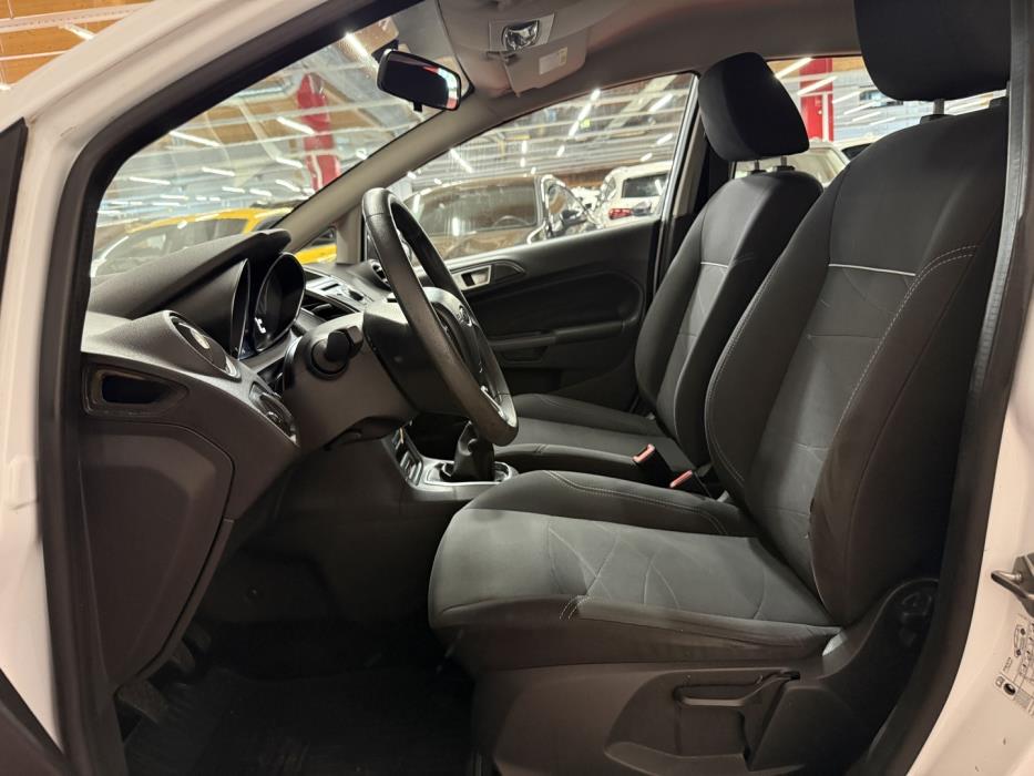 FORD Fiesta 2014