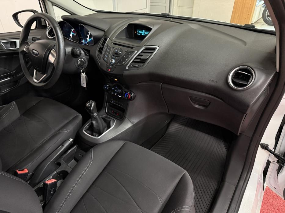 FORD Fiesta 2014