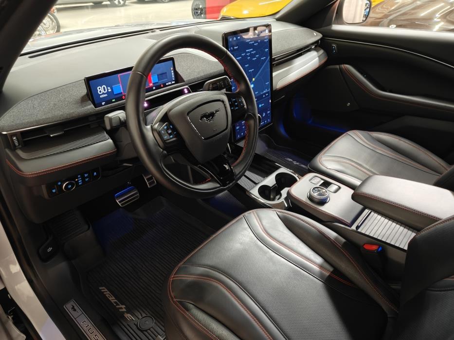 FORD Mustang Mach-E 2023
