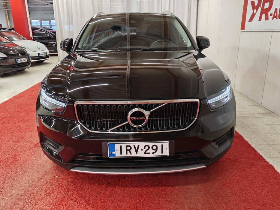 VOLVO XC40 2020