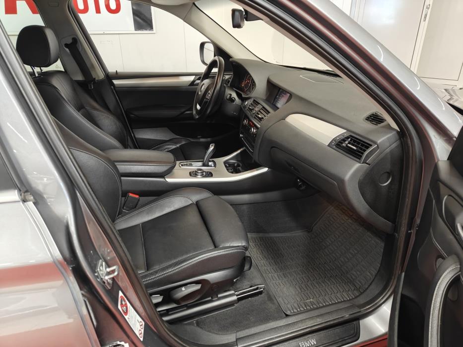 BMW X3 2011