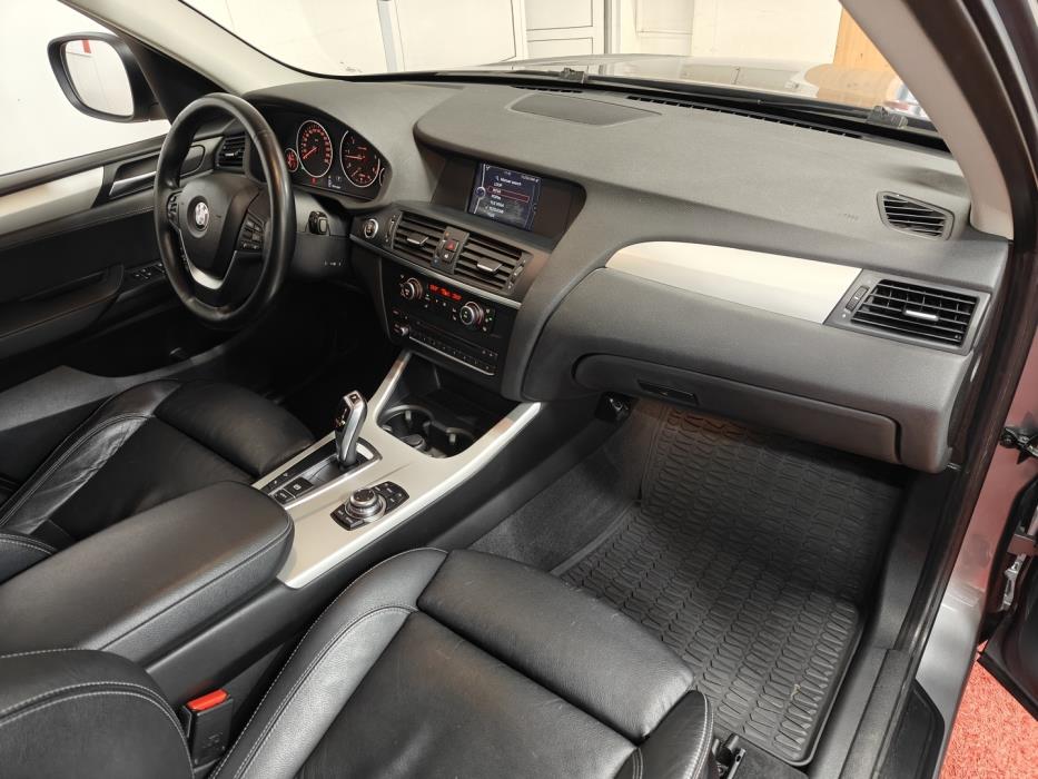 BMW X3 2011