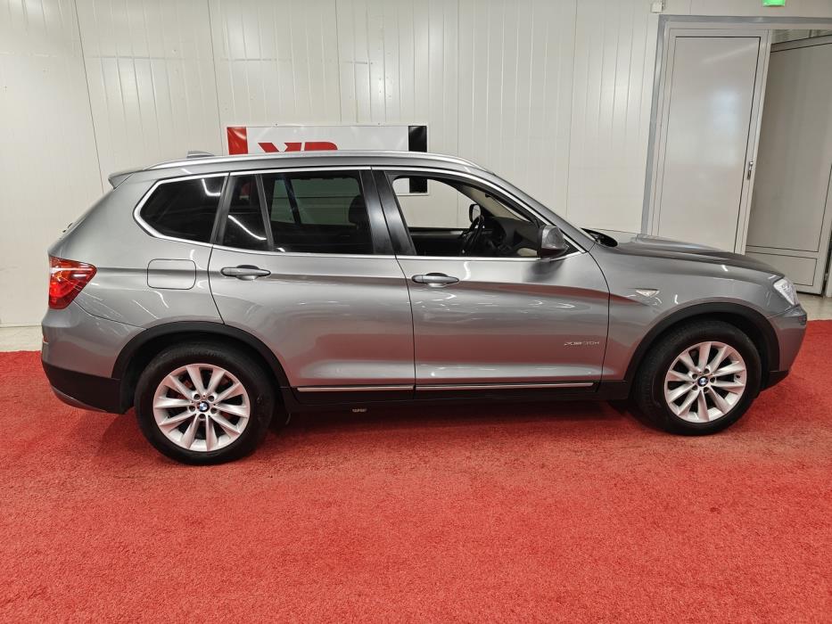 BMW X3 2011