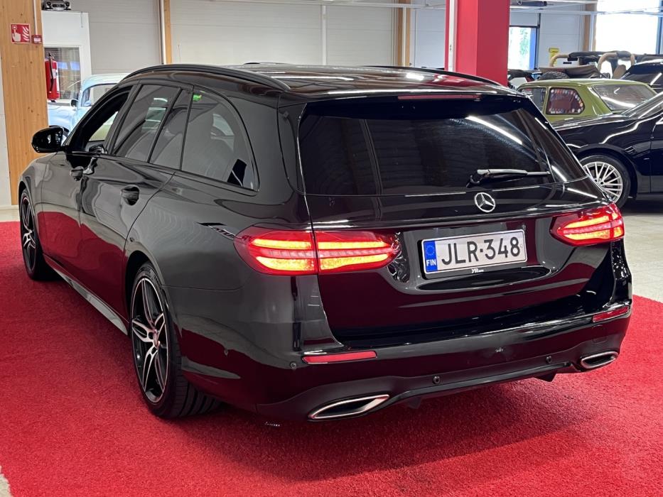 MERCEDES-BENZ E 2017