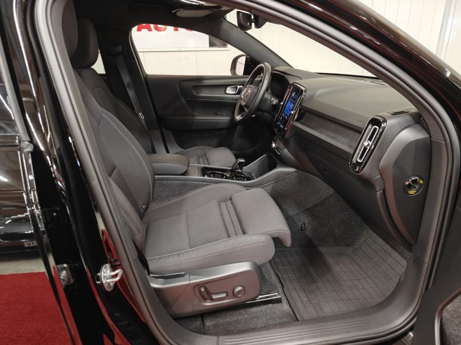 VOLVO C40 2023