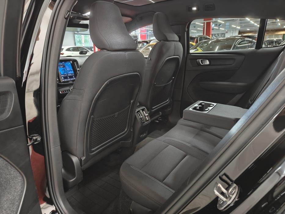 VOLVO C40 2023