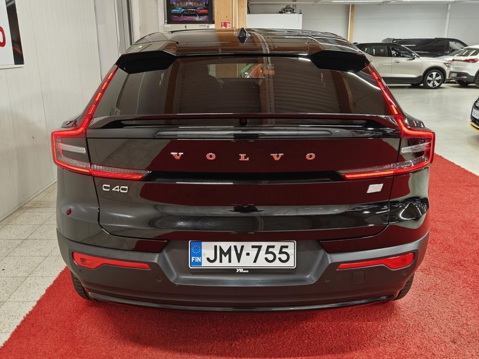 VOLVO C40 2023