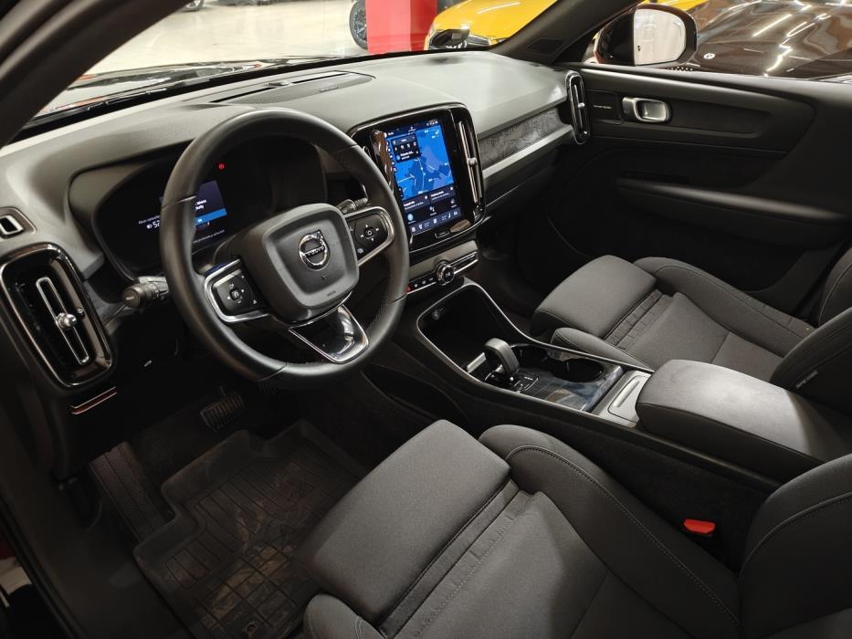 VOLVO C40 2023