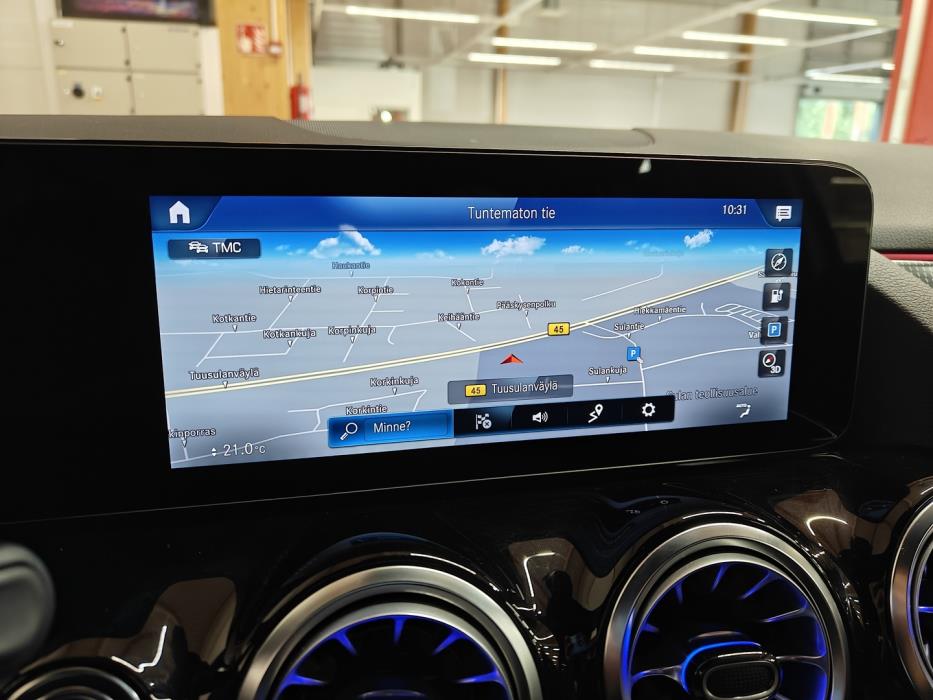 MERCEDES-BENZ EQA 2023