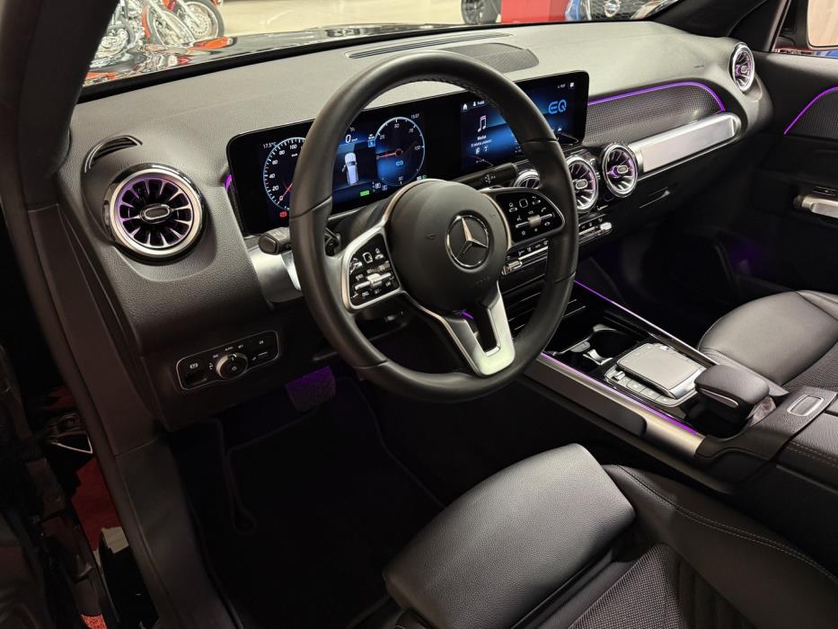 MERCEDES-BENZ EQB 2023