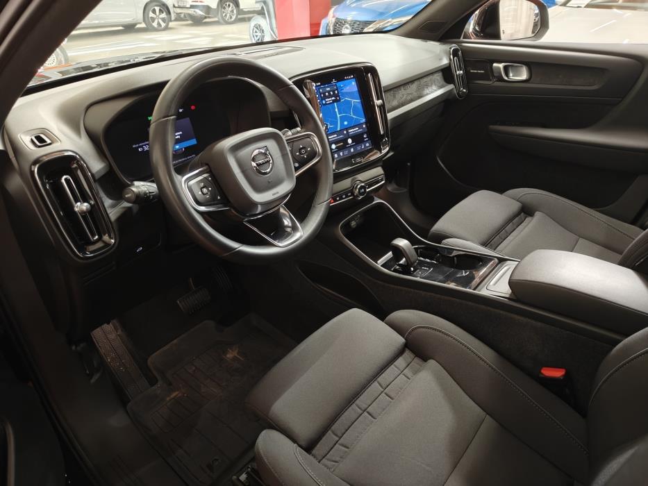 VOLVO C40 2024