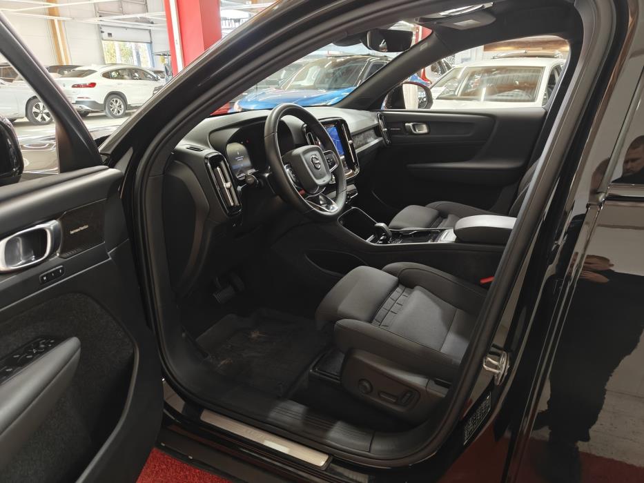 VOLVO C40 2024