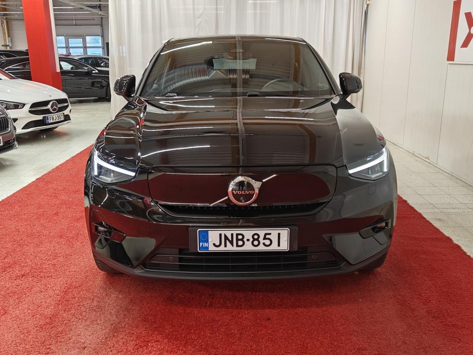 VOLVO C40 2024