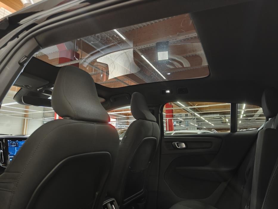 VOLVO C40 2024