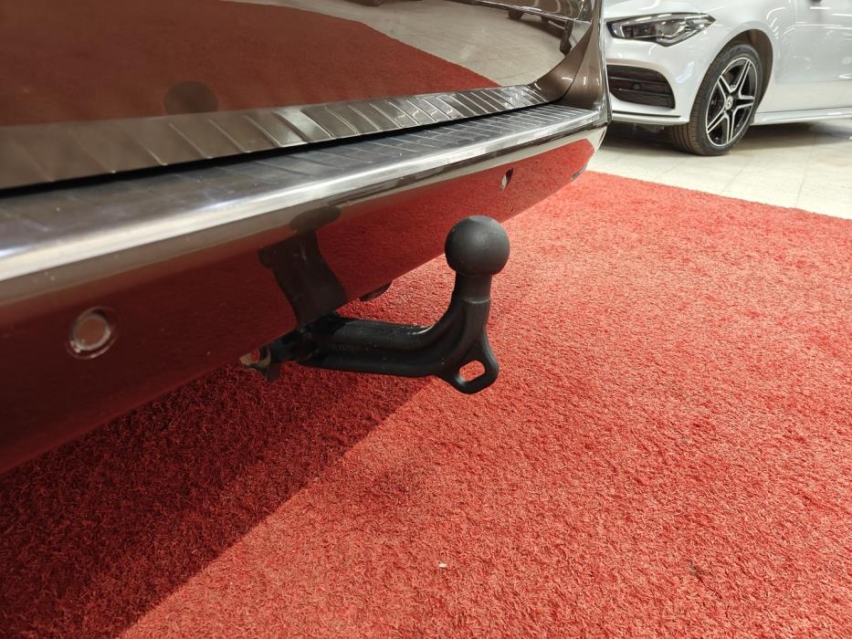 MERCEDES-BENZ V 2018