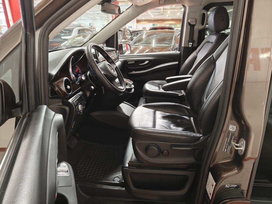 MERCEDES-BENZ V 2018