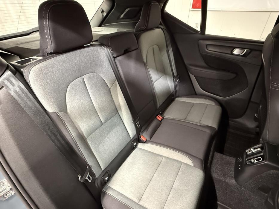 VOLVO XC40 2021