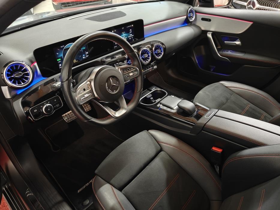 MERCEDES-BENZ A 2022