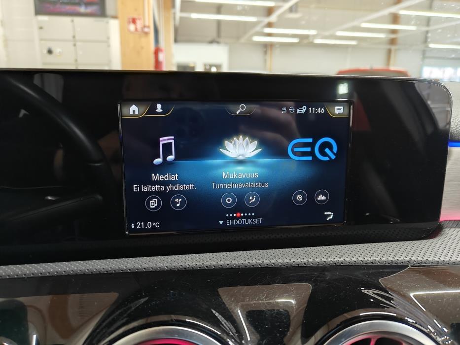 MERCEDES-BENZ A 2022