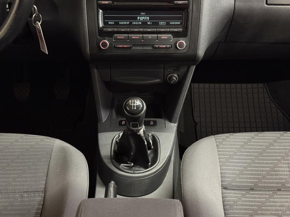 VOLKSWAGEN Caddy Maxi 2012
