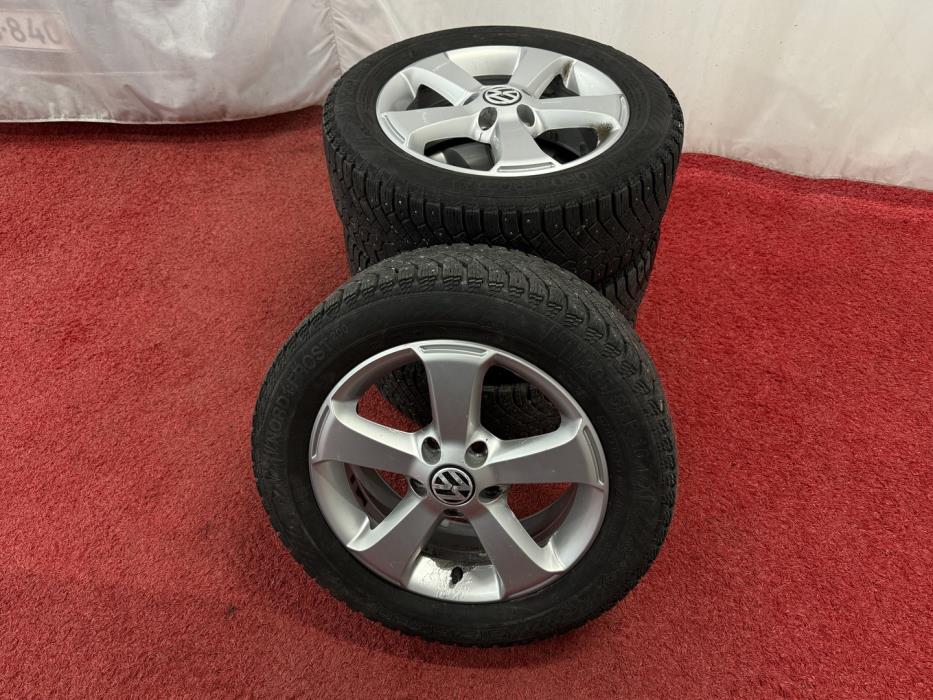 VOLKSWAGEN Caddy Maxi 2012