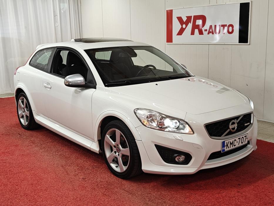 VOLVO C30 2012