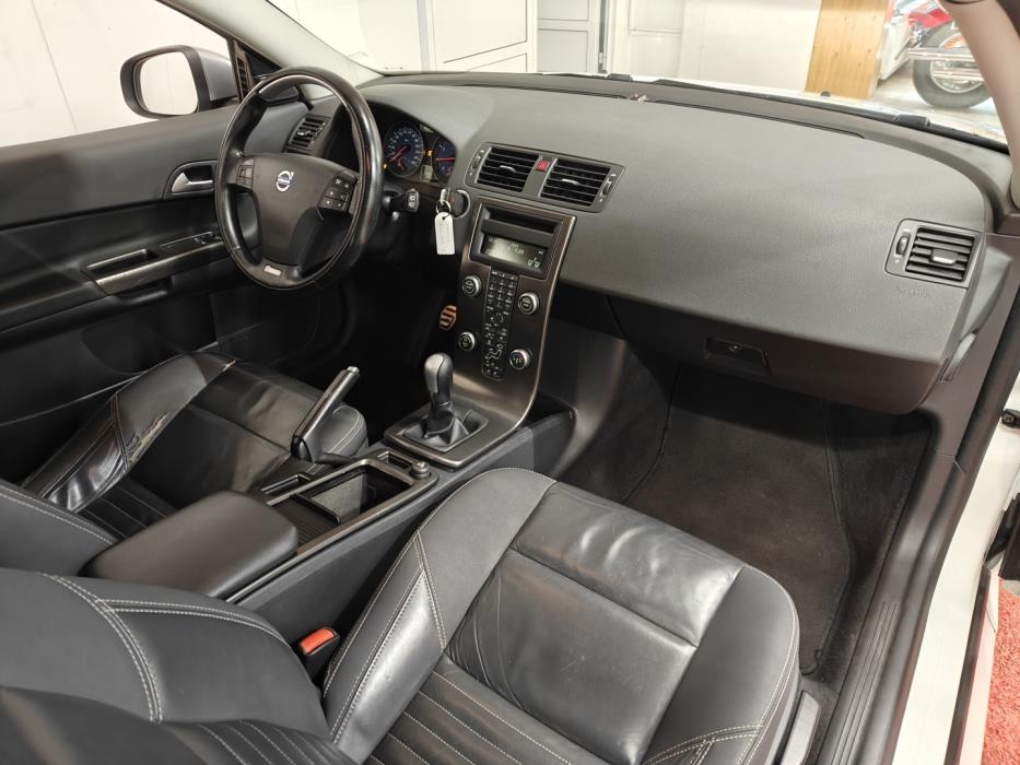 VOLVO C30 2012