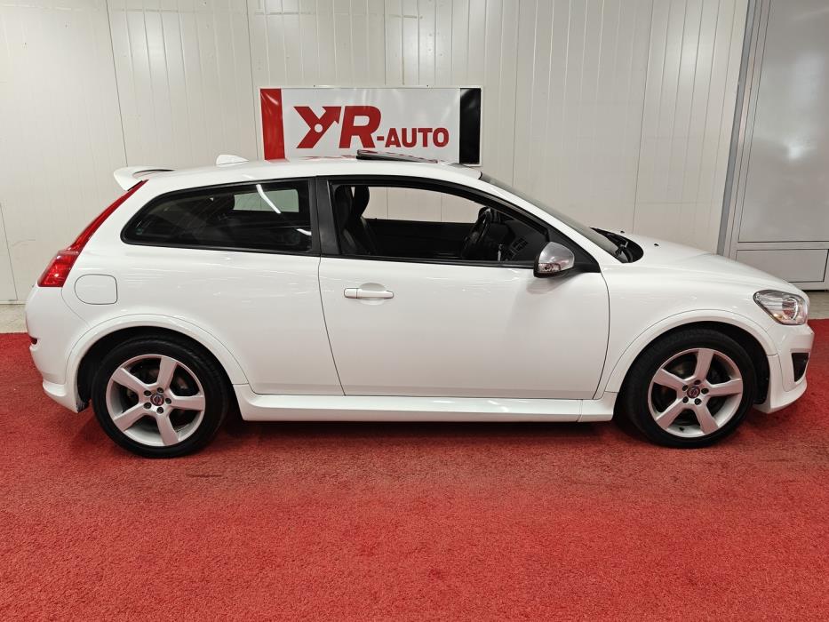 VOLVO C30 2012