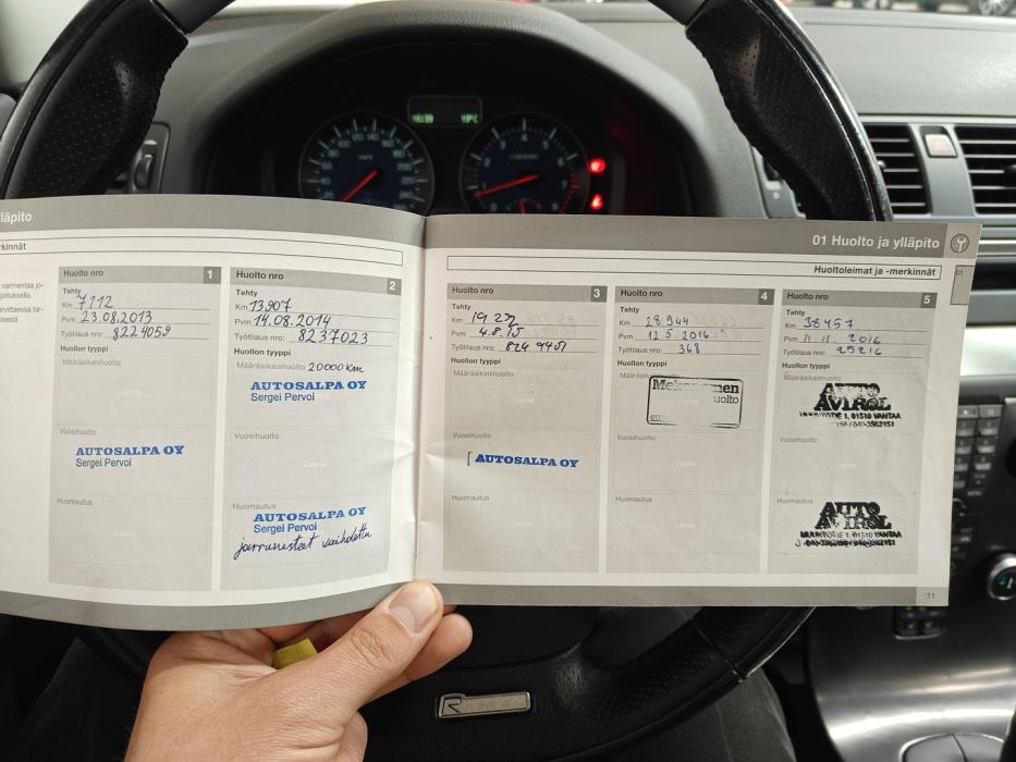 VOLVO C30 2012