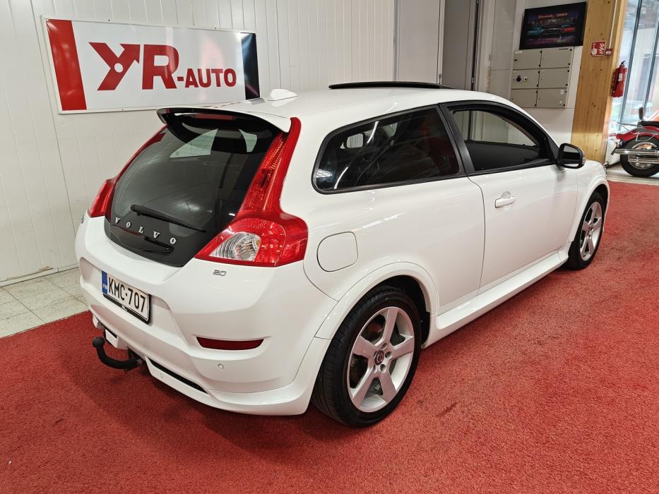 VOLVO C30 2012