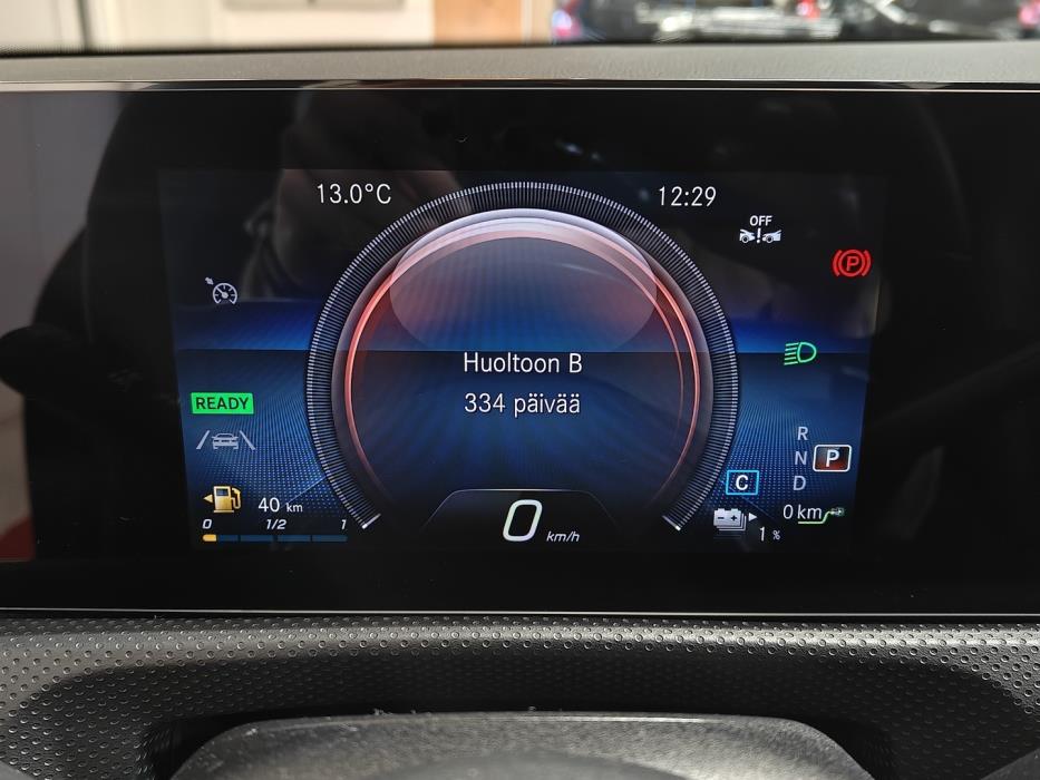 MERCEDES-BENZ CLA 2023