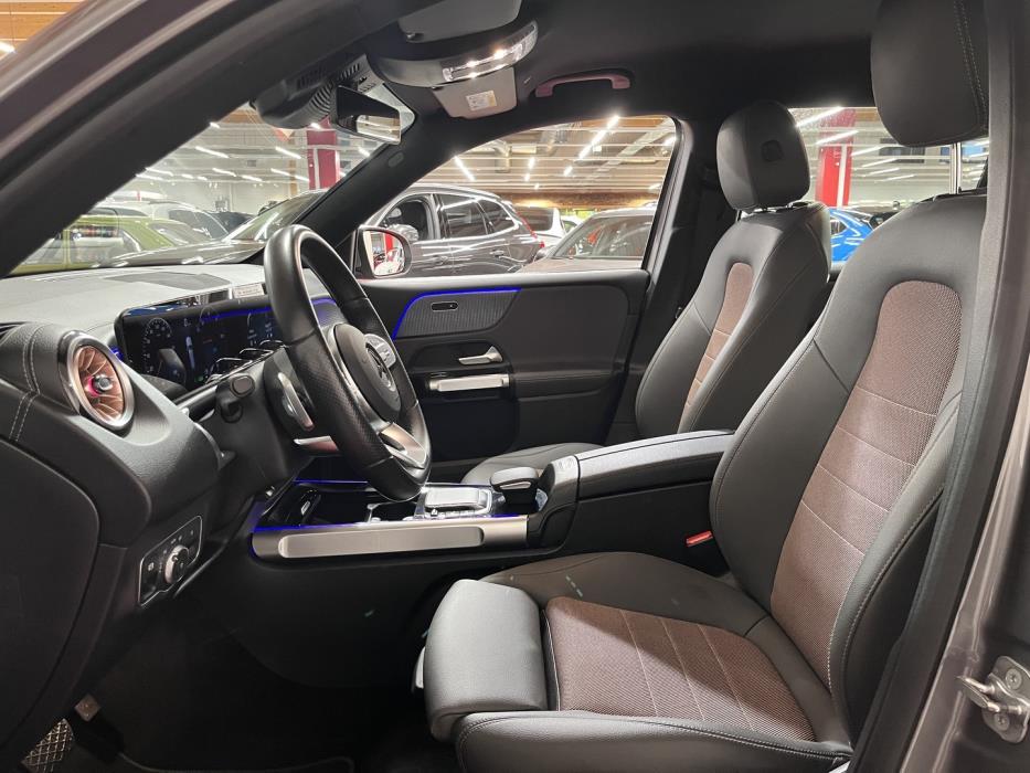 MERCEDES-BENZ EQB 2023