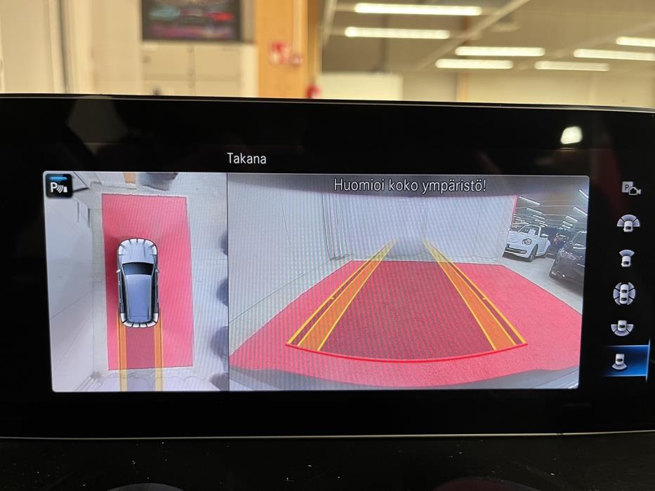 MERCEDES-BENZ EQB 2023